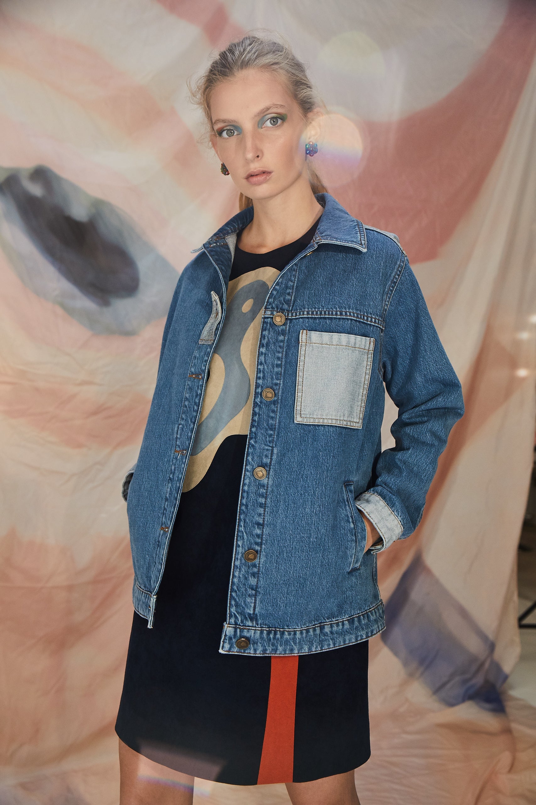 Gömlek Yaka Ön ve Cep Nakış Detaylı Ceket