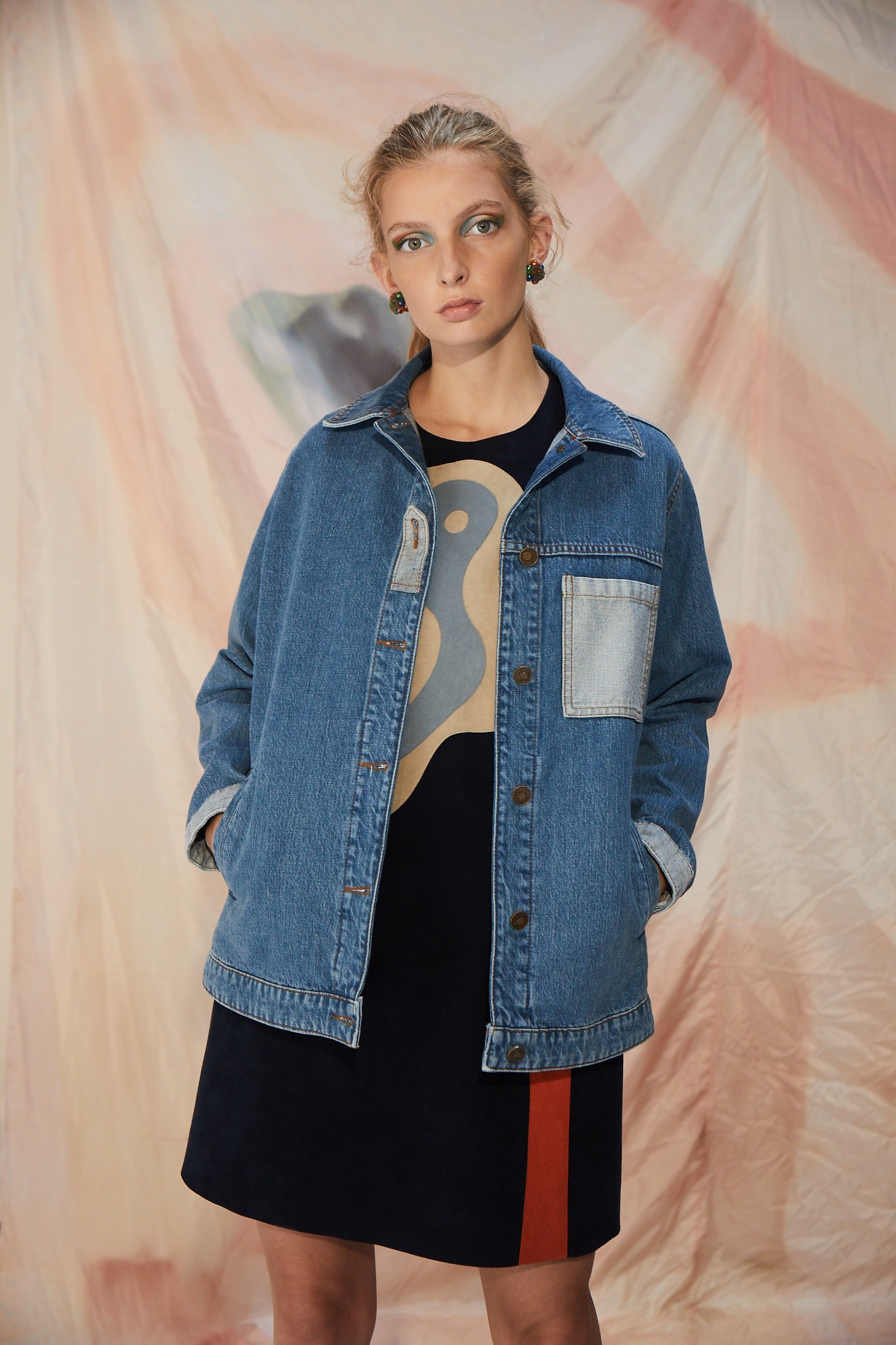 Gömlek Yaka Ön ve Cep Nakış Detaylı Ceket