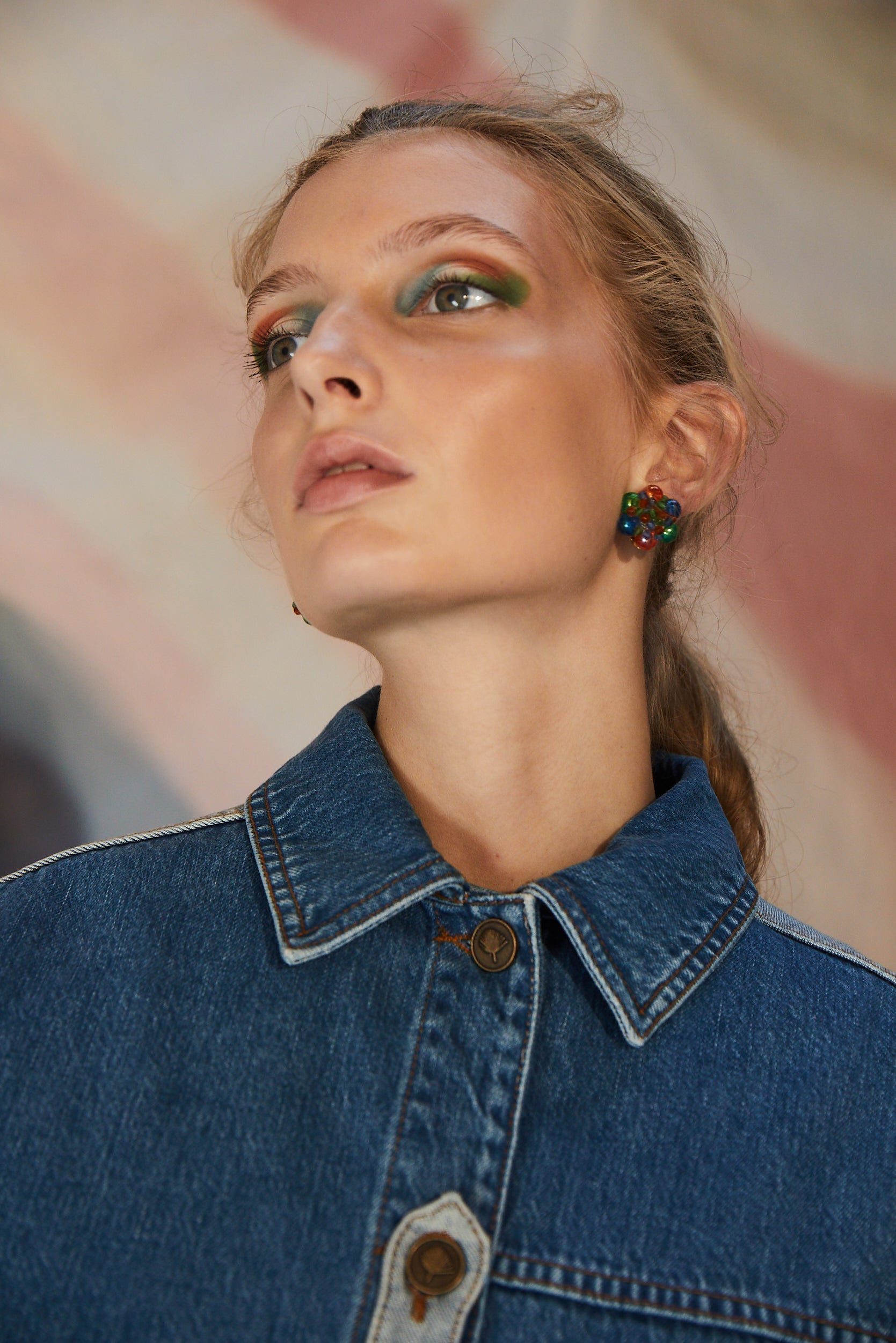 Gömlek Yaka Ön ve Cep Nakış Detaylı Ceket