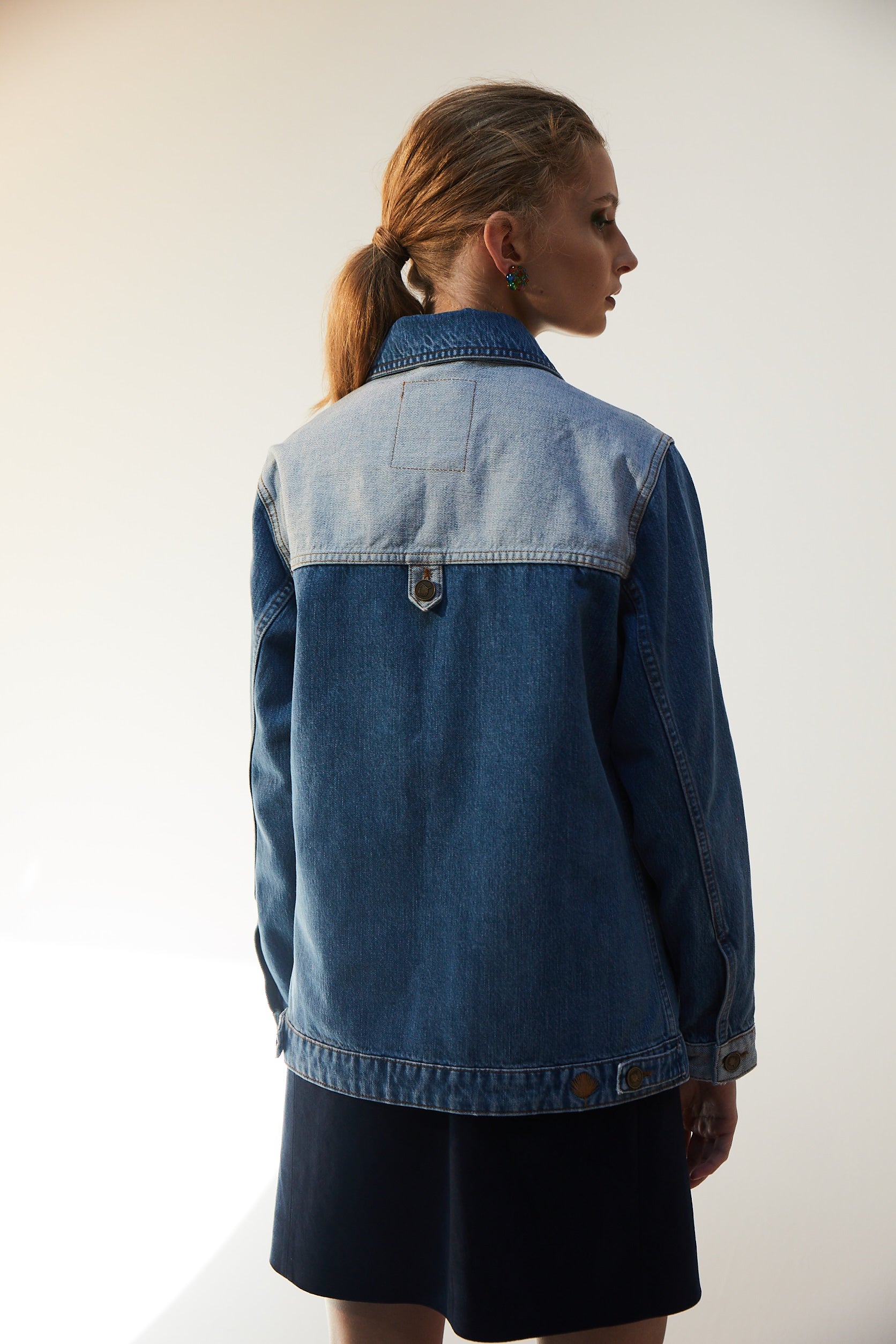 Gömlek Yaka Ön ve Cep Nakış Detaylı Ceket