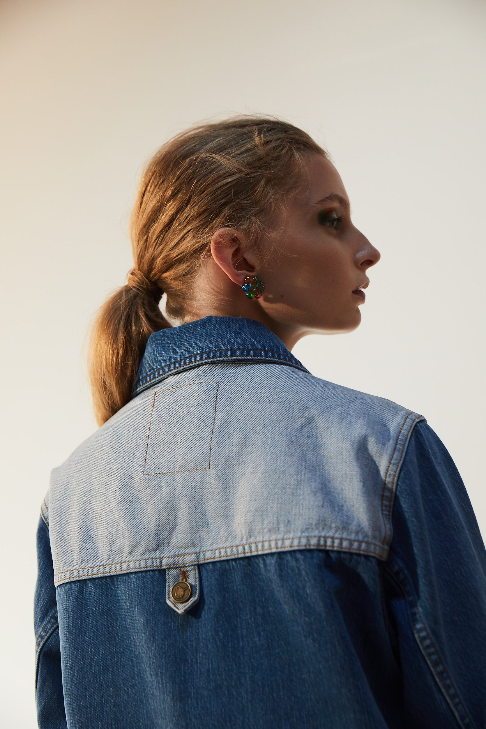 Gömlek Yaka Ön ve Cep Nakış Detaylı Ceket