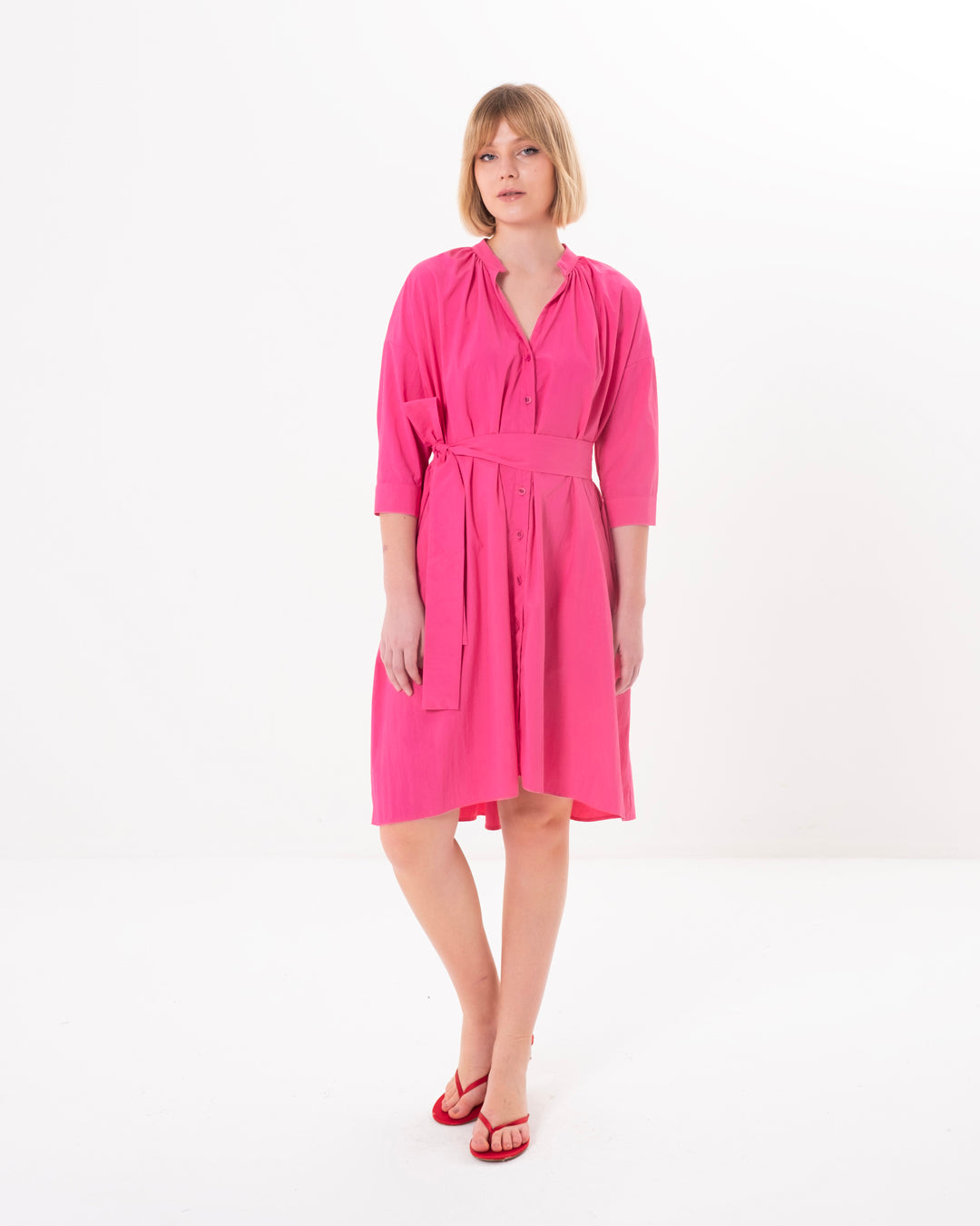 Önü Düğmeli Kuşaklı Elbise