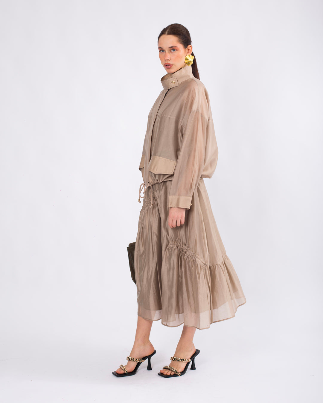 Yaka Detaylı Önü Düğmeli Oversize Ceket-Atlet-Beli Lastikli Etek Takım