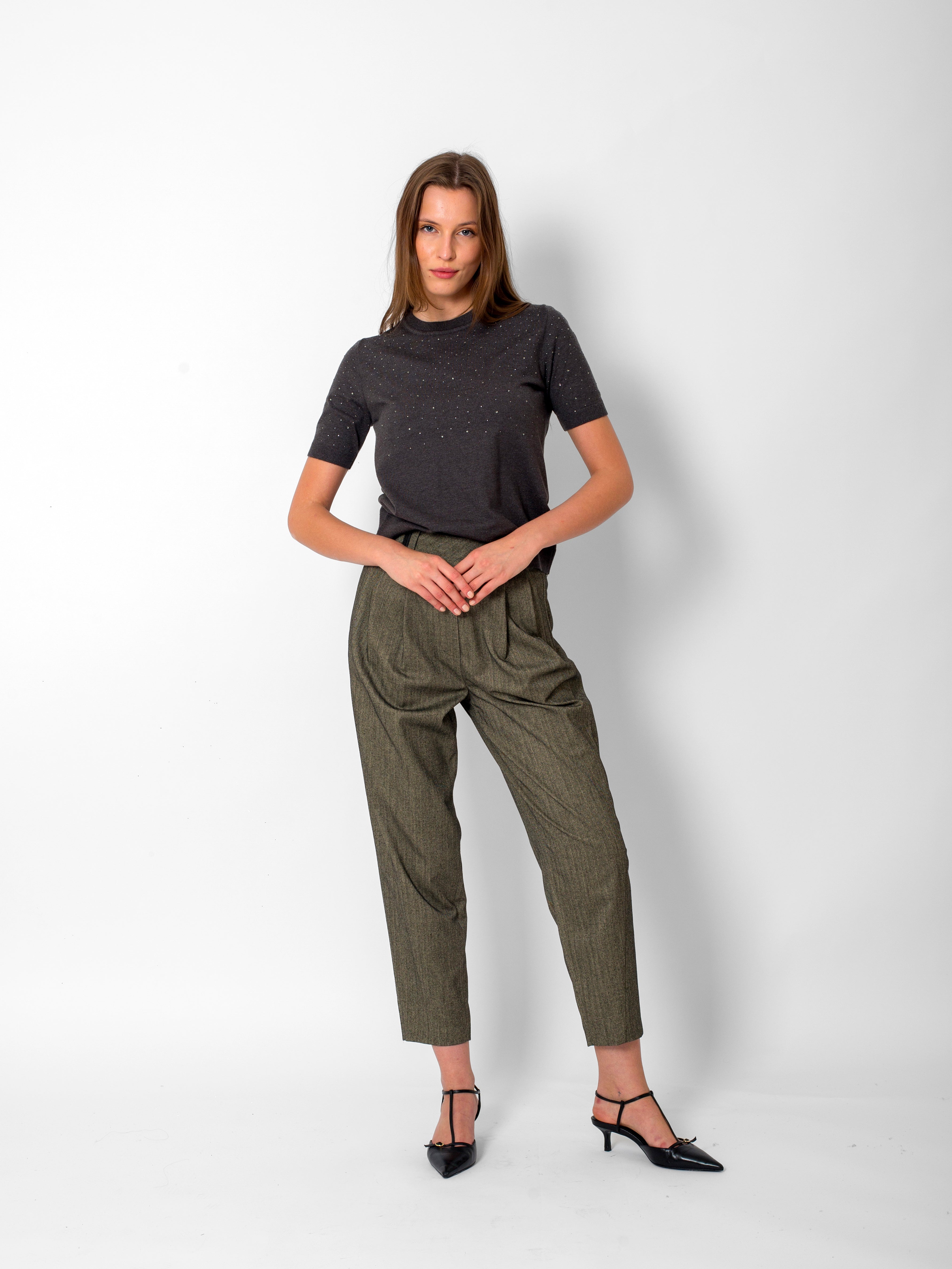 Yuvarlak Yaka Serpme Taşlı Kısa Kollu Triko Bluz