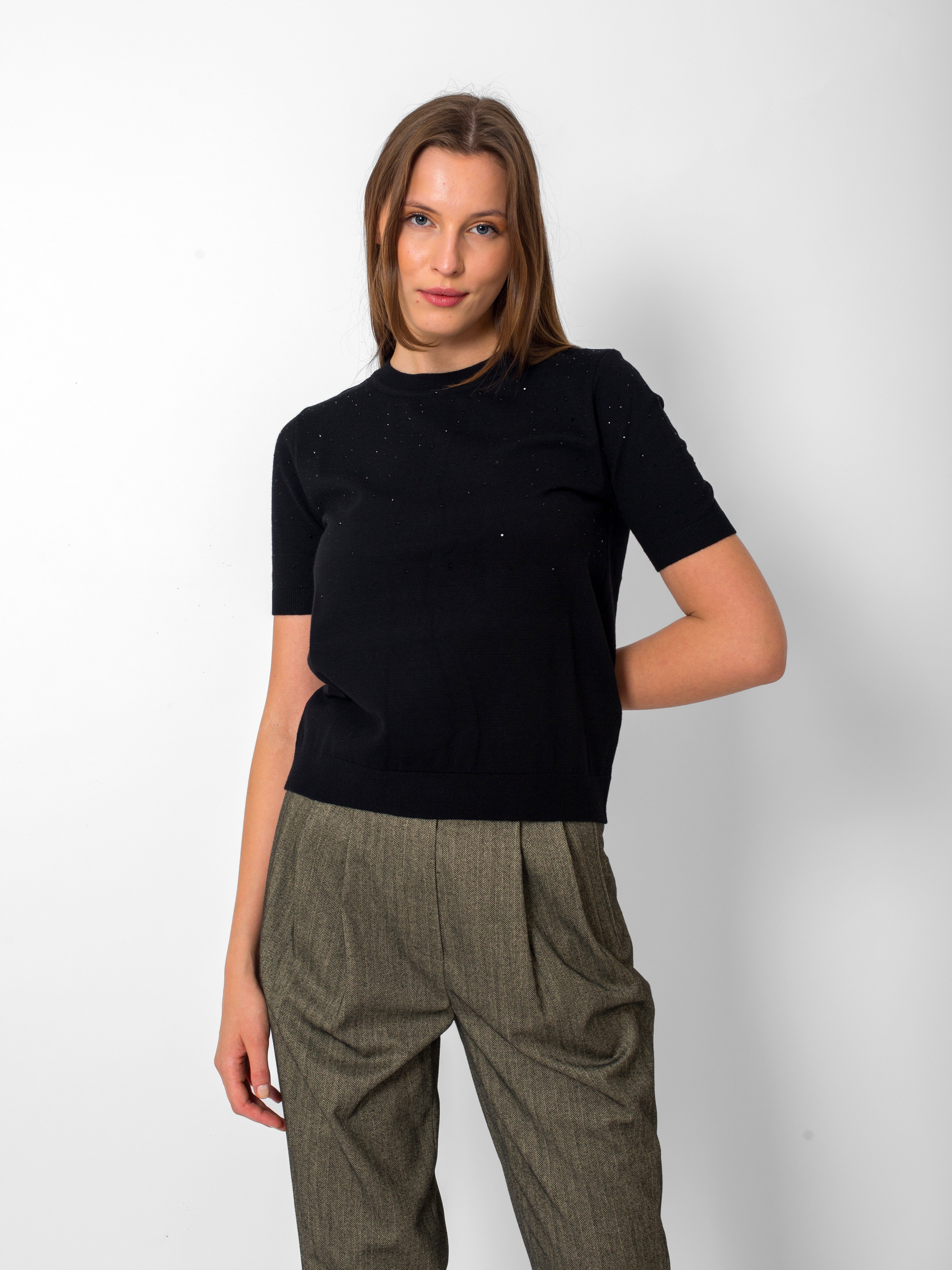 Beli Düğme Detaylı Önü Pilili Balıksırtı Pantolon