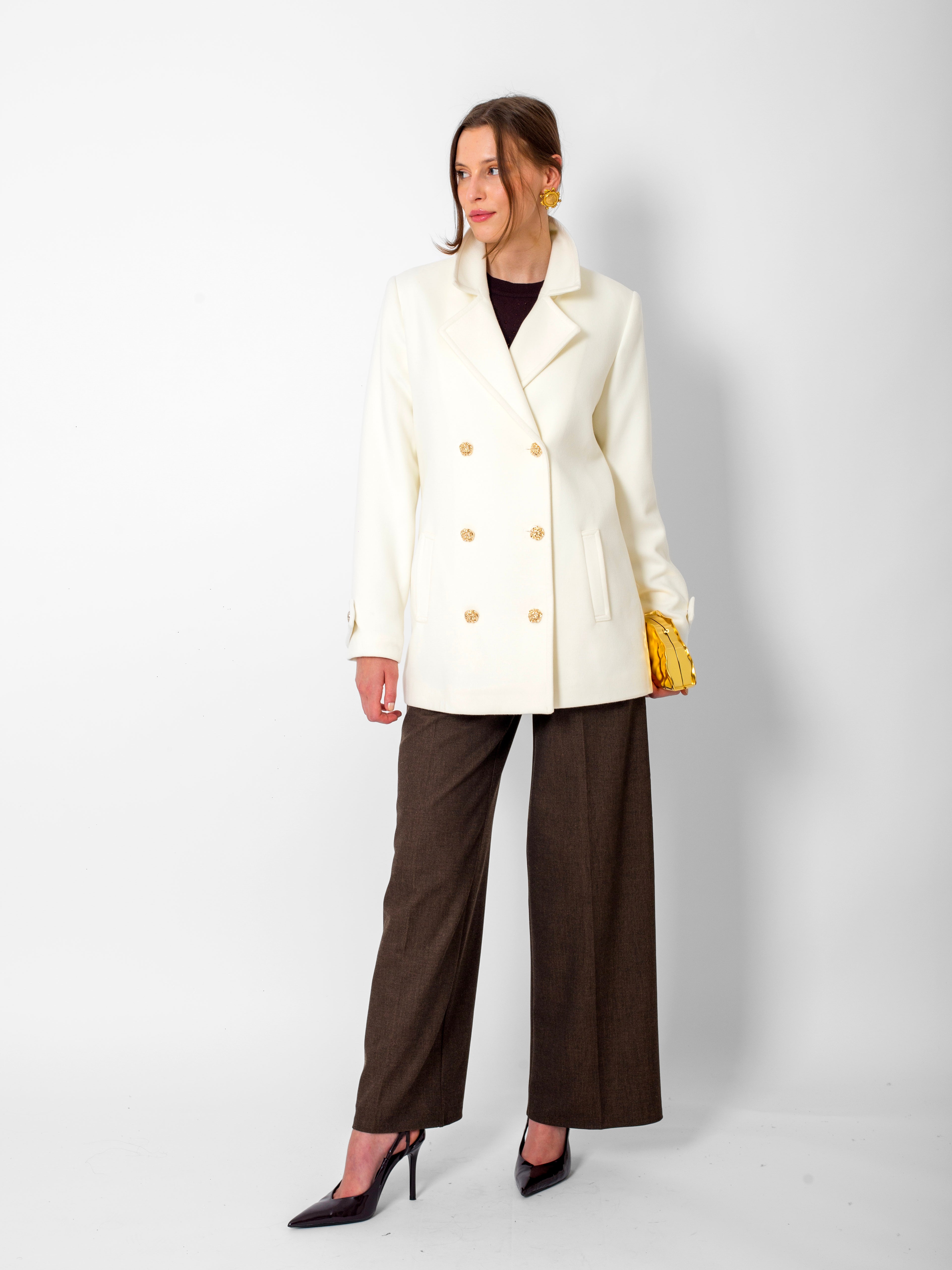 Düğme Detaylı Kısa Kaşe Mont