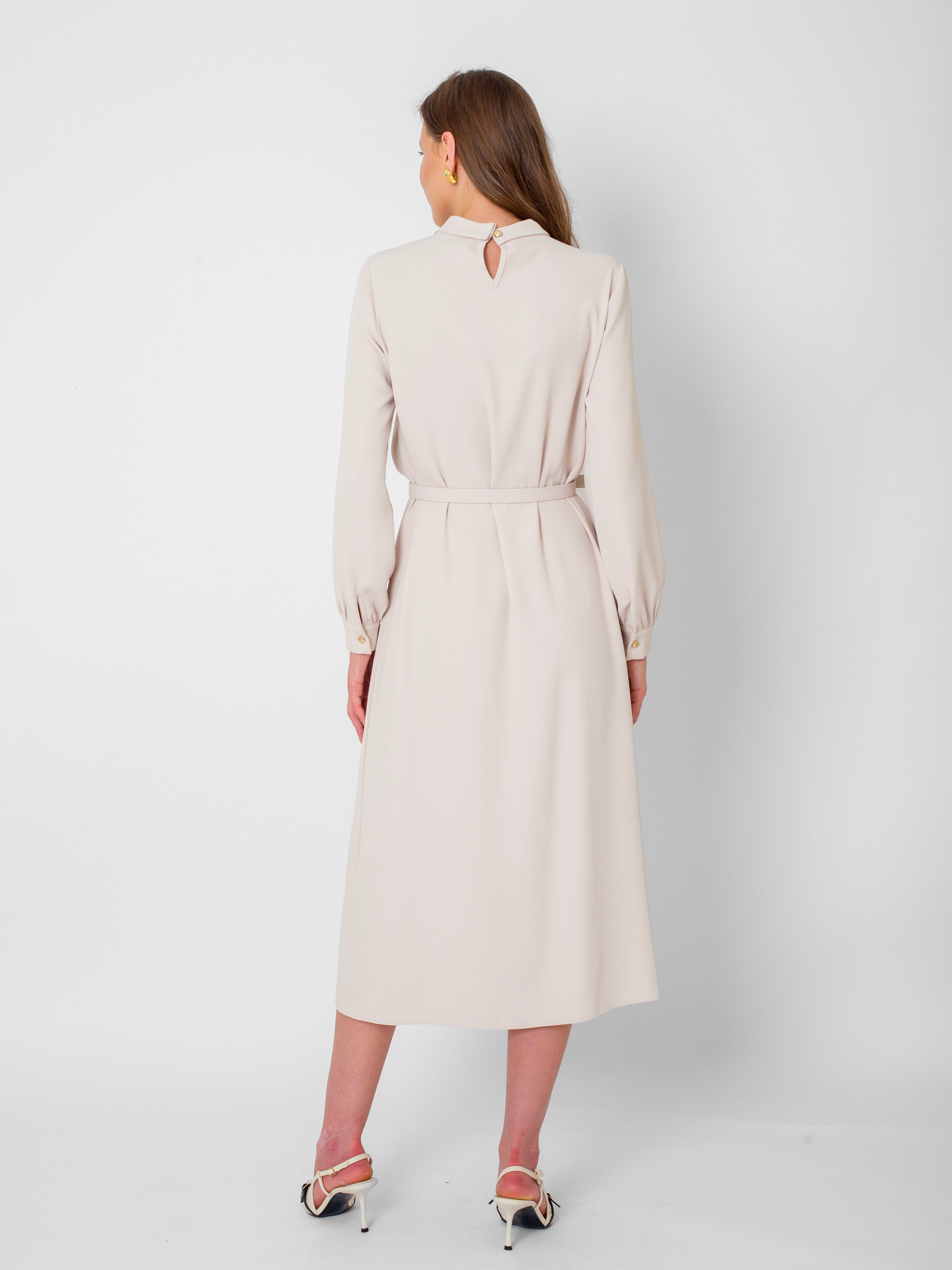 Yuvarlak Yaka, Yaka Detaylı Kemerli Elbise