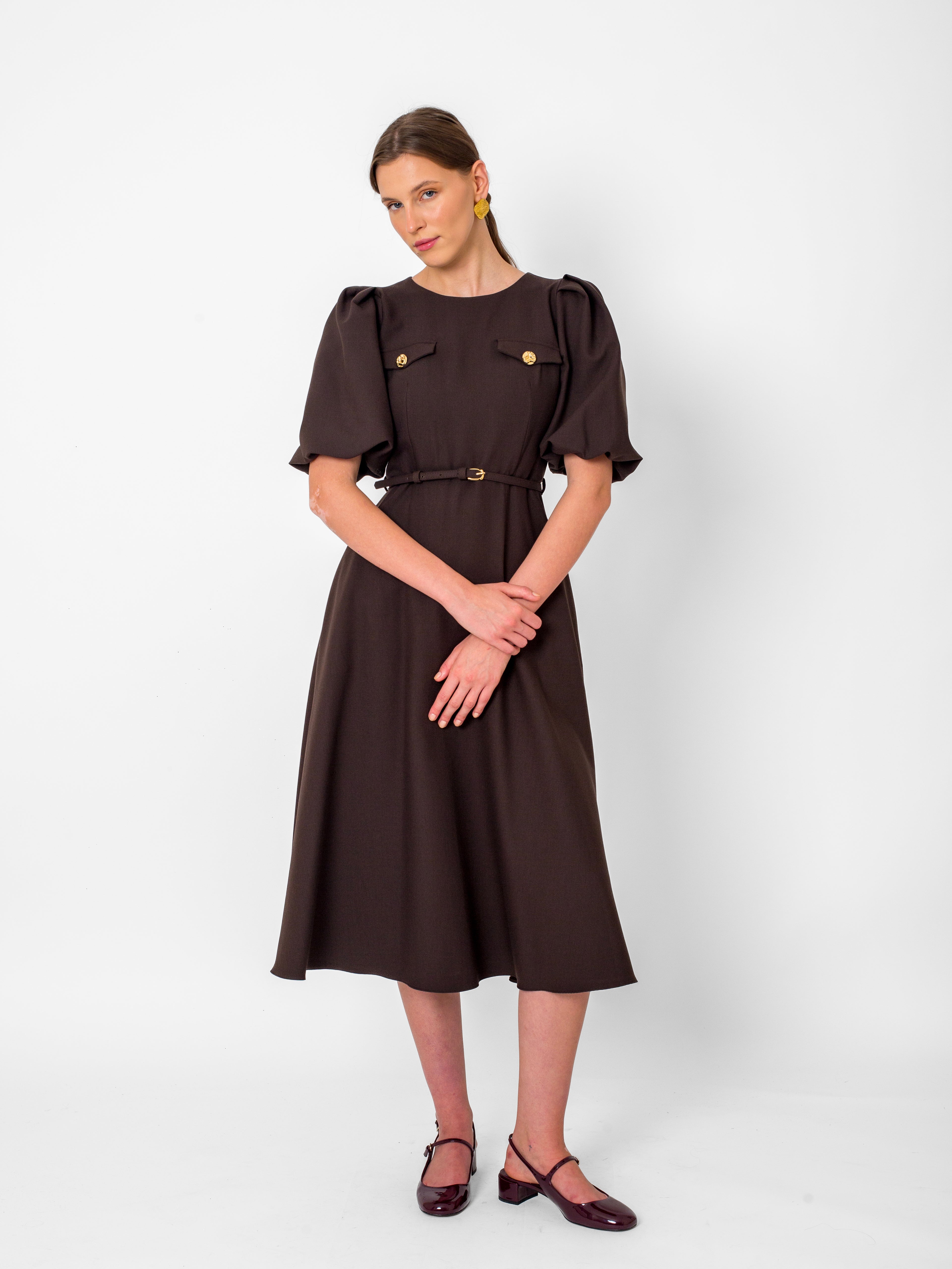 Yuvarlak Yaka Önü Düğme Detaylı Kısa Kollu Kemerli Elbise