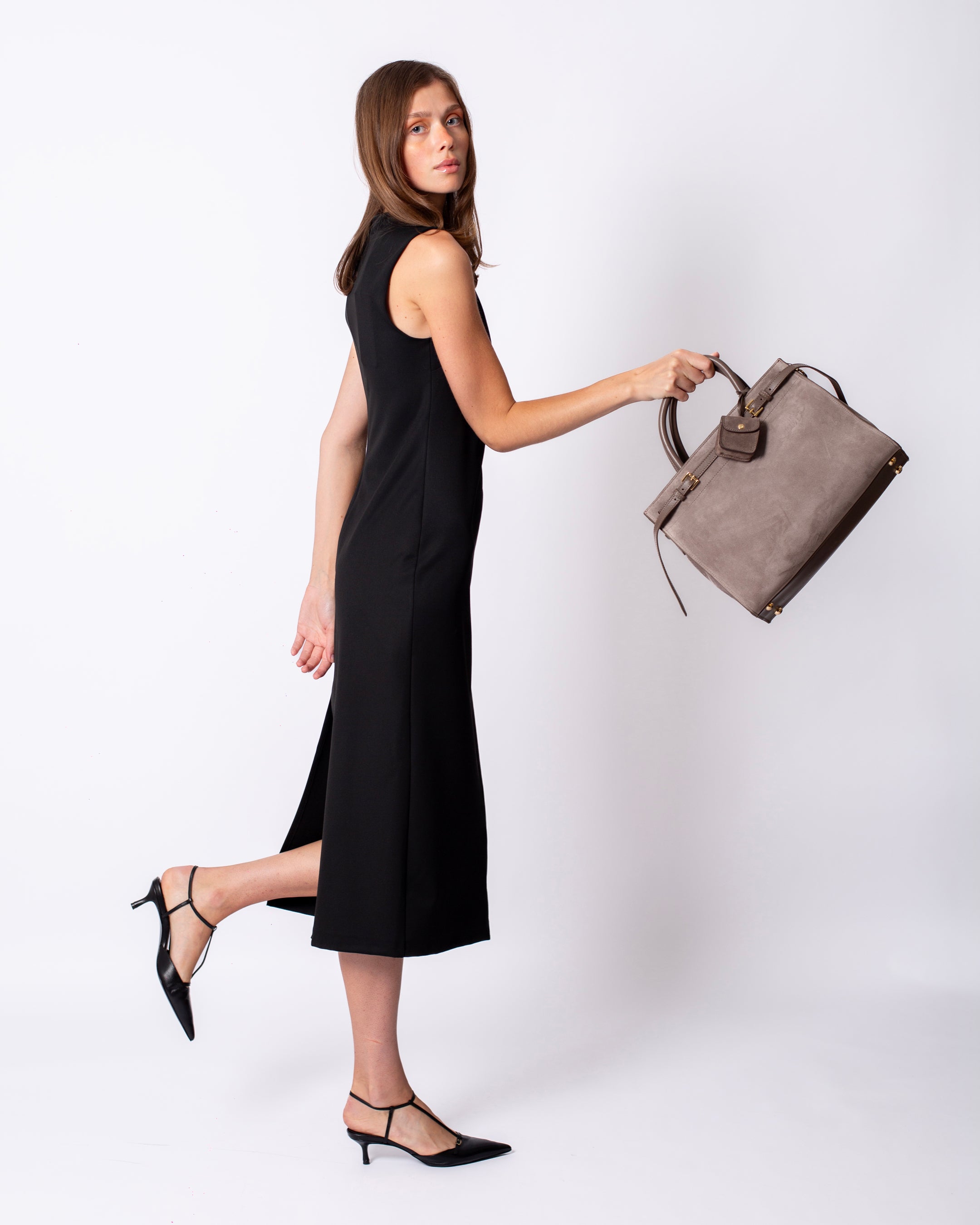 Yuvarlak Yaka İçi Astarlı Elbise