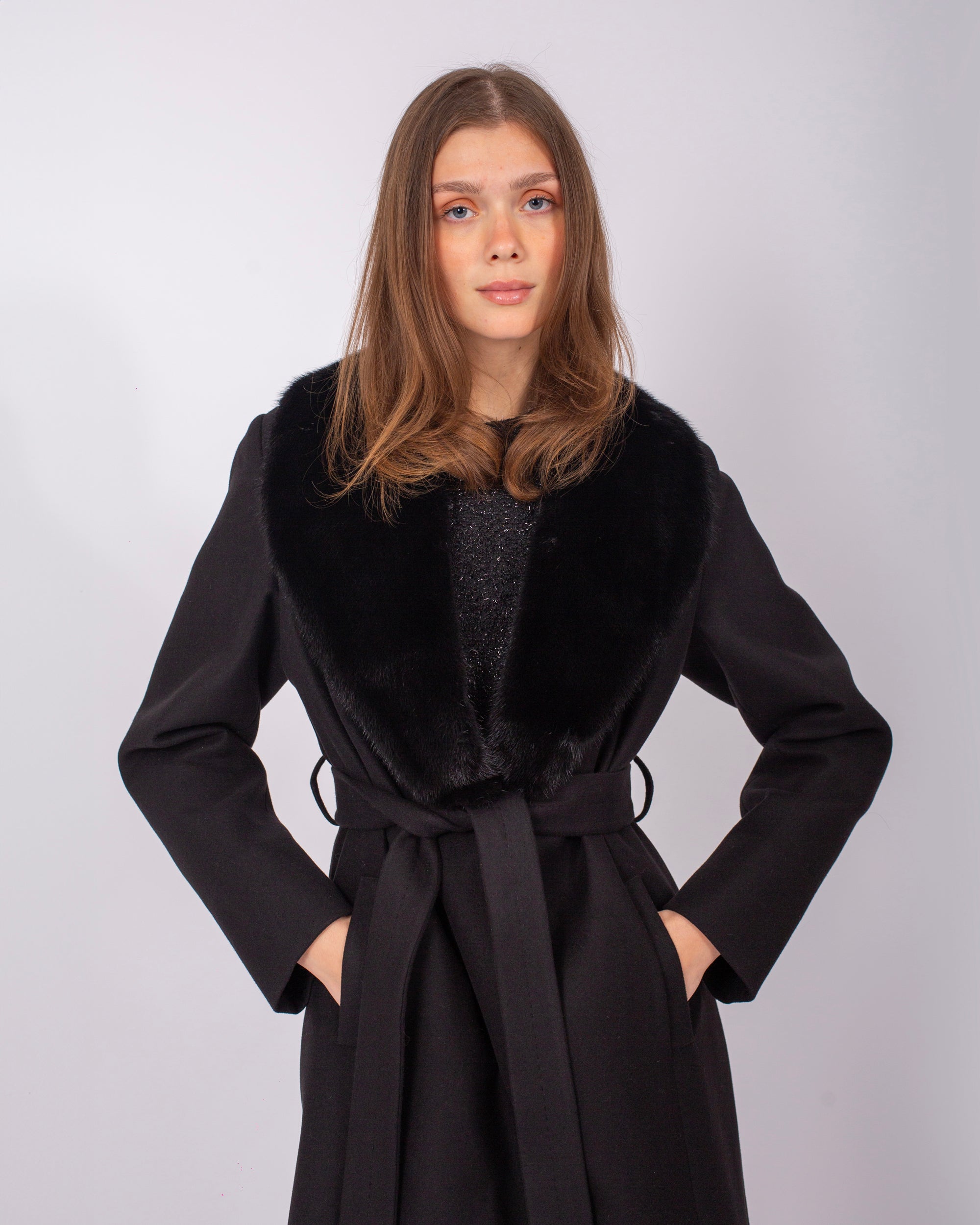 Yakası Vizon Kürklü Kemerli Cashmere Kaban