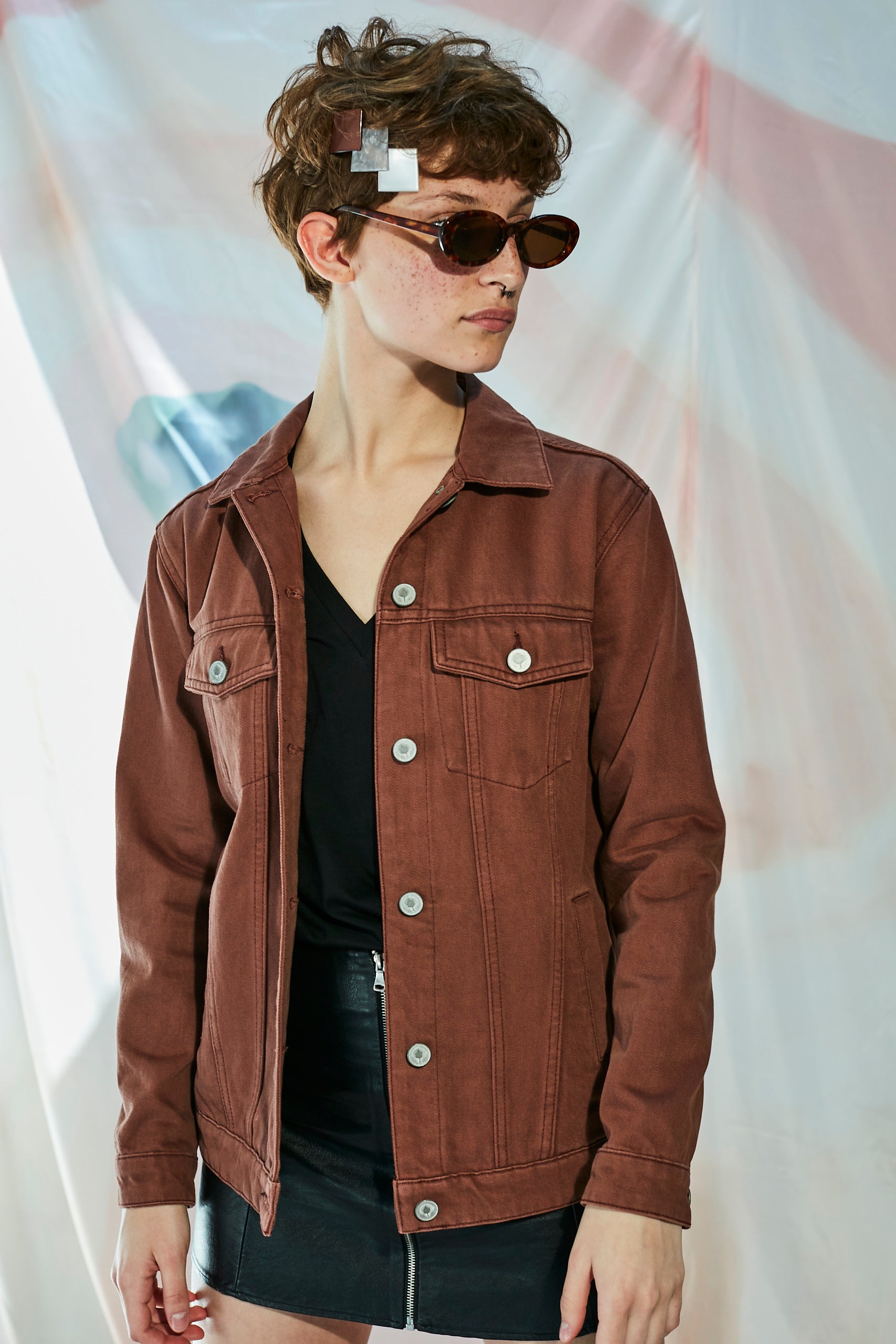 Arka Geometrik Nakış İşlemeli Uzun Ceket