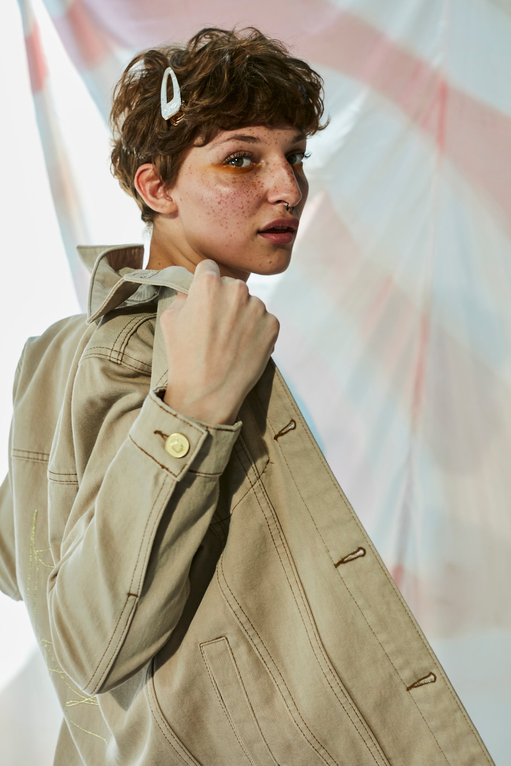 Arka Geometrik Nakış İşlemeli Ceket