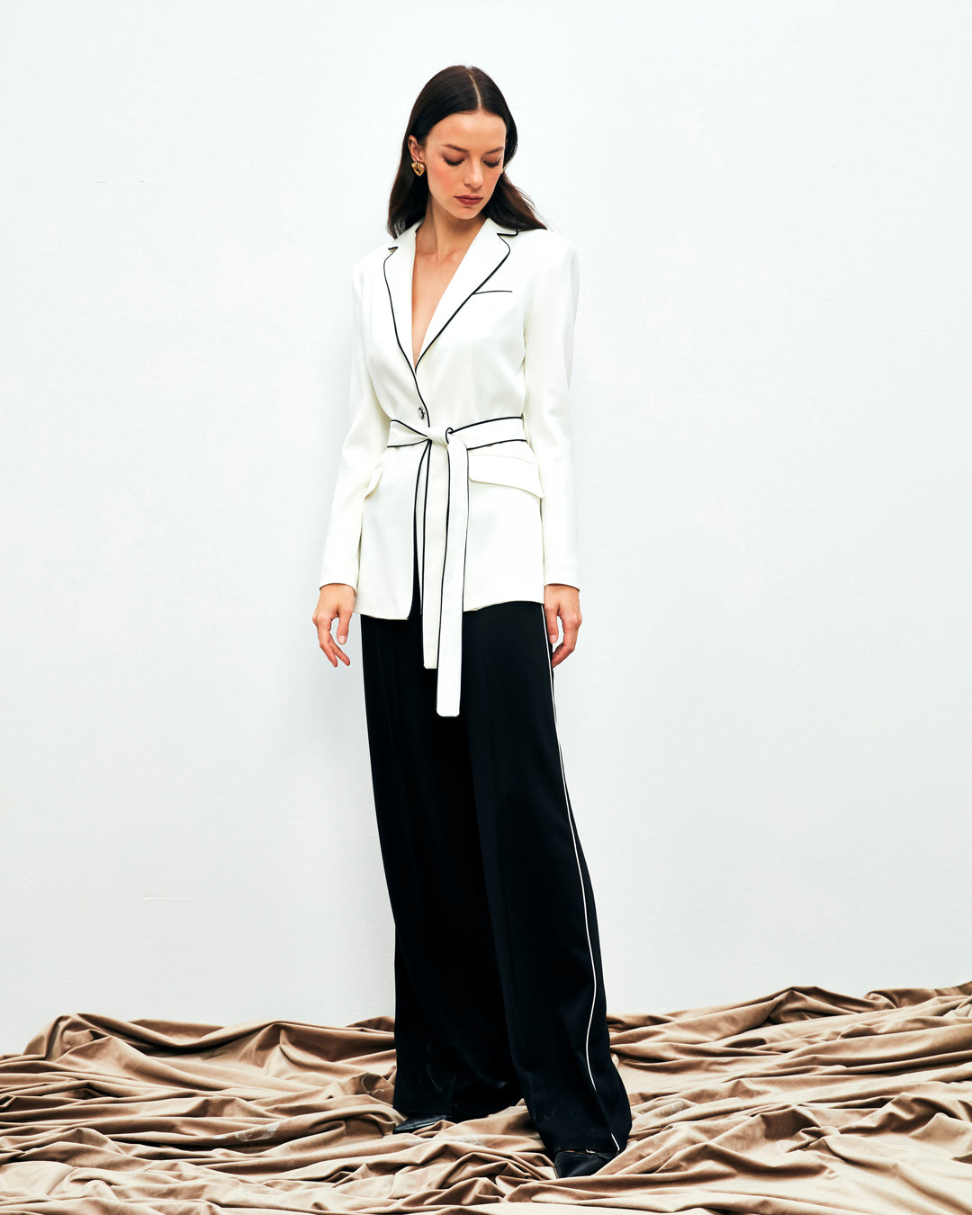 Cool Shine Beli Kuşaklı Siyah Şeritli Takım