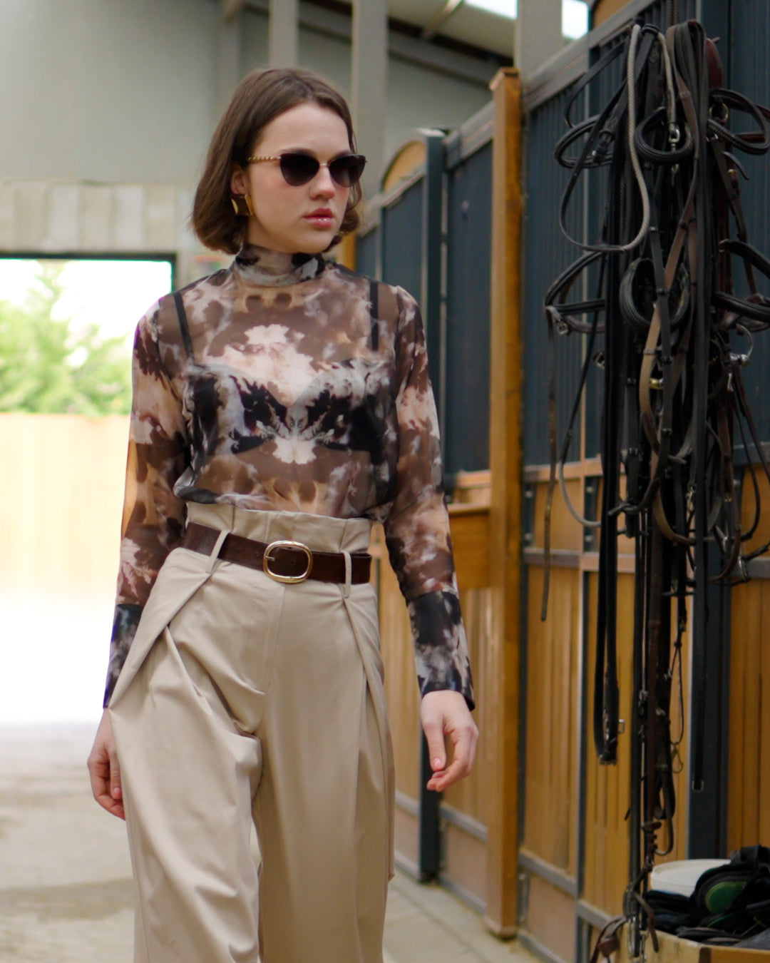 Ön Detay Kemerli Pantolon