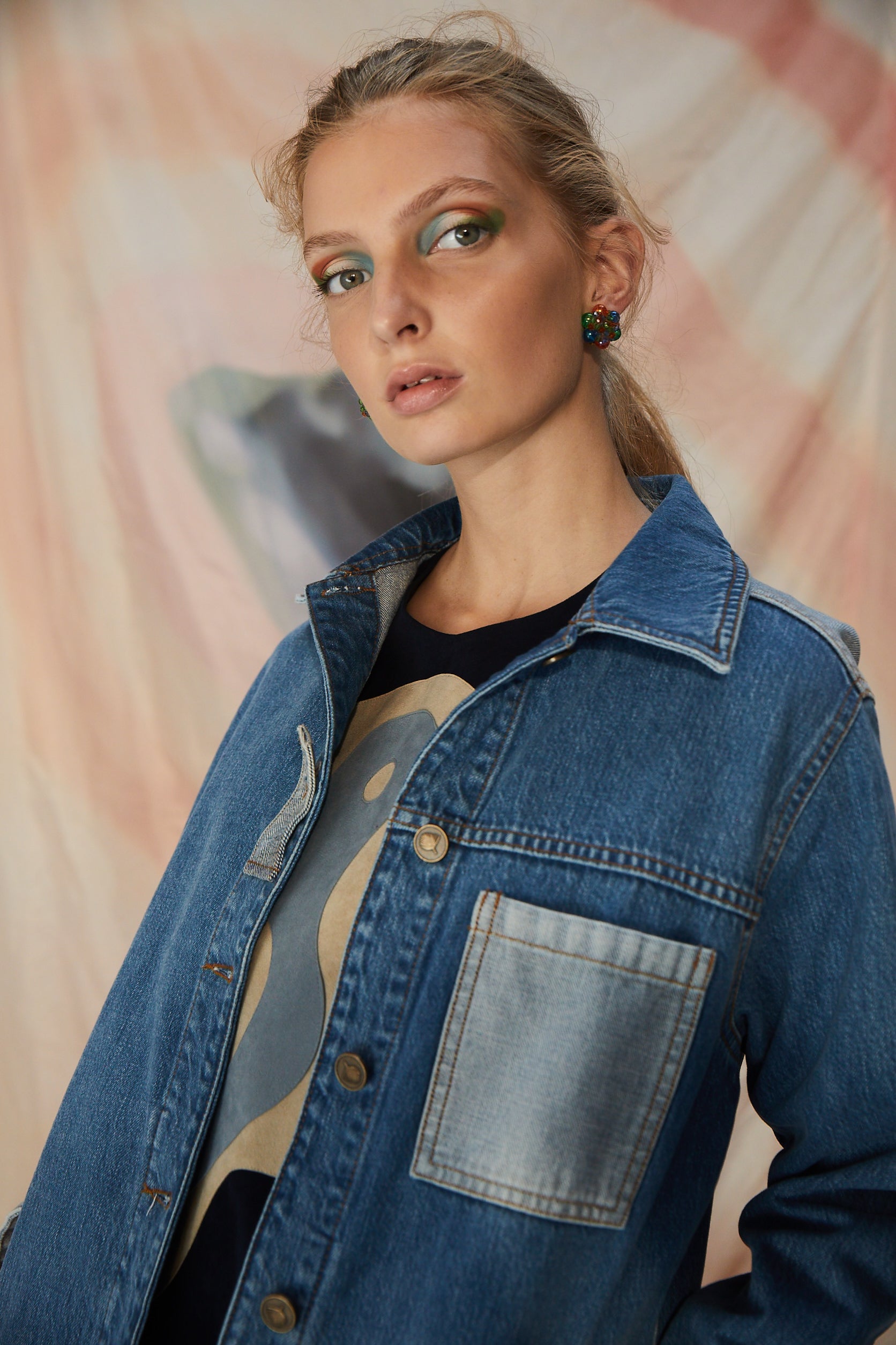 Gömlek Yaka Ön ve Cep Nakış Detaylı Ceket