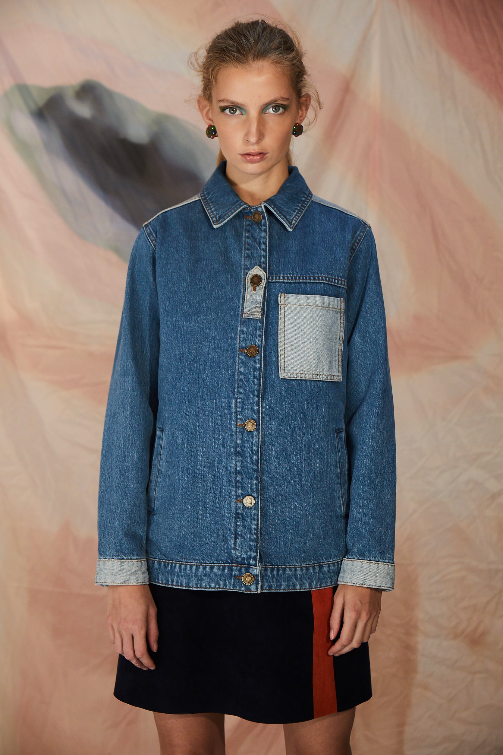 Gömlek Yaka Ön ve Cep Nakış Detaylı Ceket