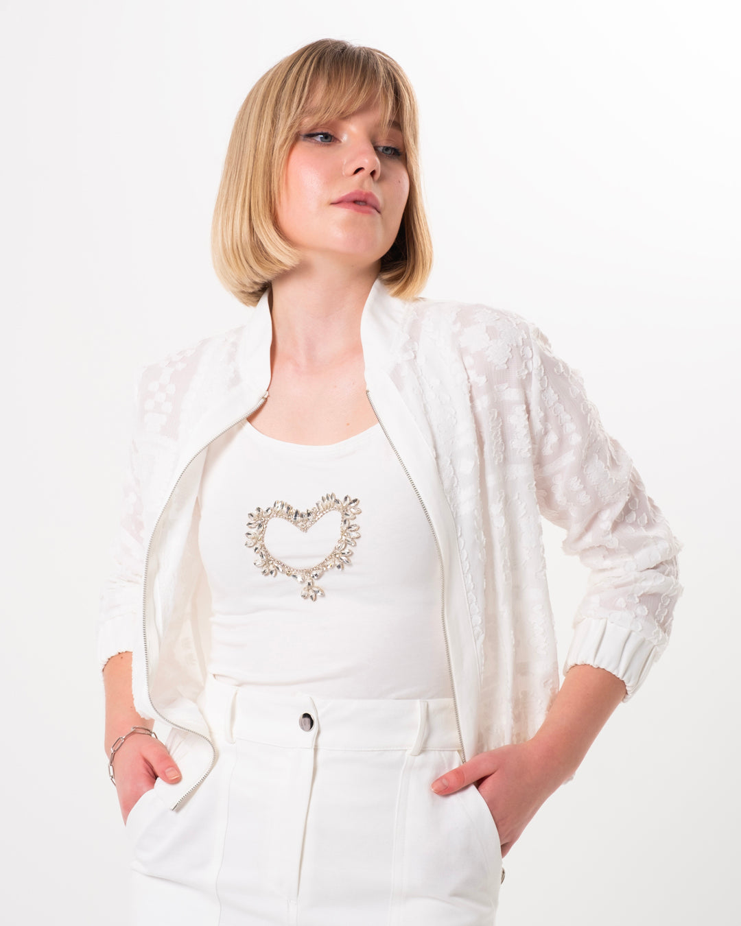 Önü Fermuarlı, Kolları ve Beli Lastikli Ceket-Atlet-Etek (Üçlü) Takım