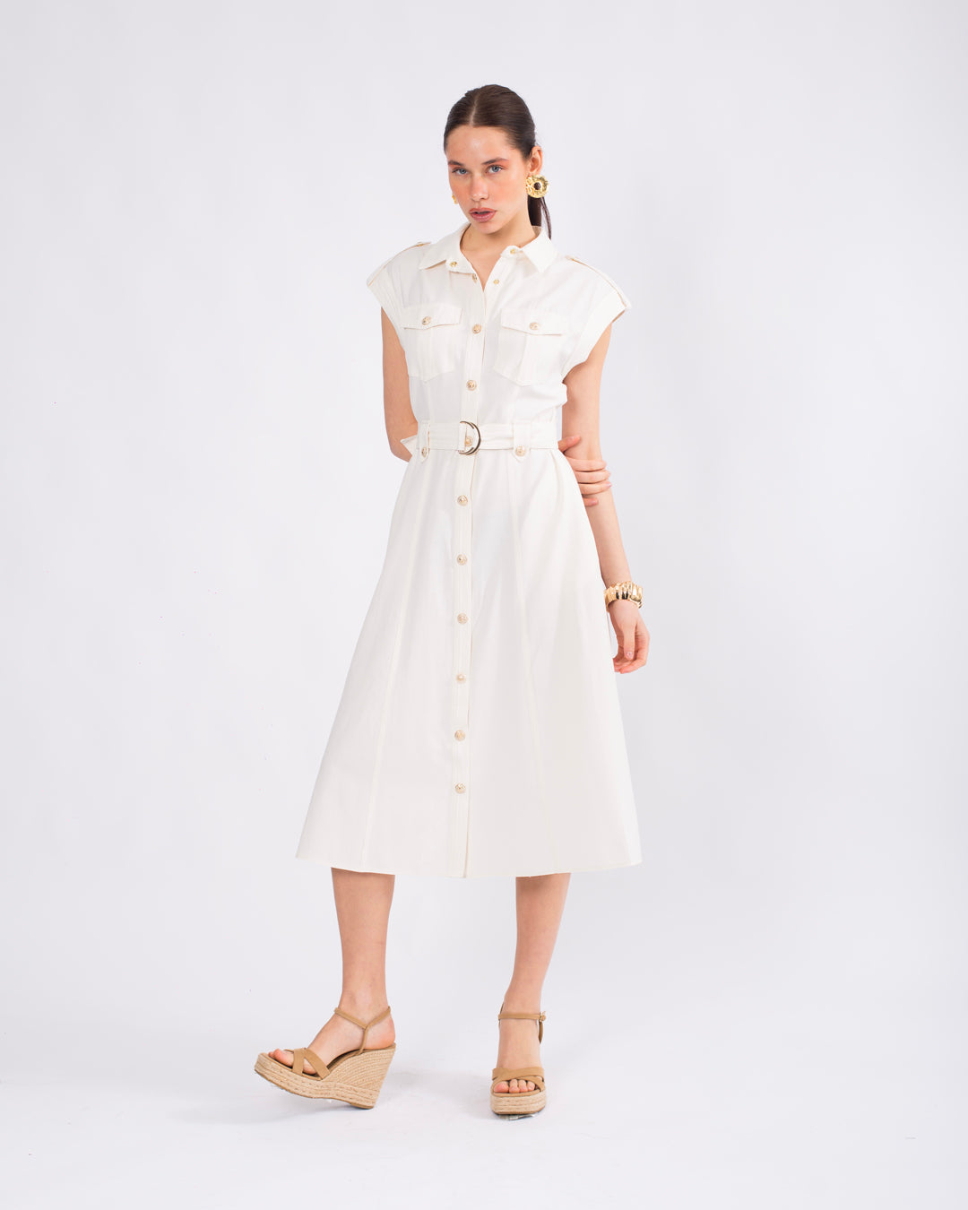 Gömlek Yaka Önü Düğme Detaylı Kolsuz Kemerli Elbise