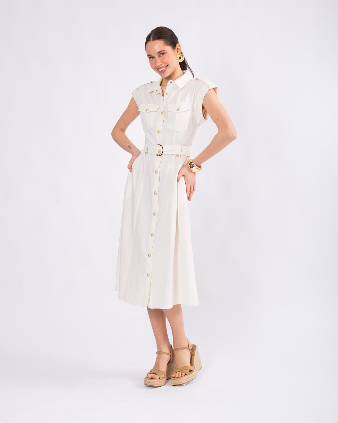 Gömlek Yaka Önü Düğme Detaylı Kolsuz Kemerli Elbise