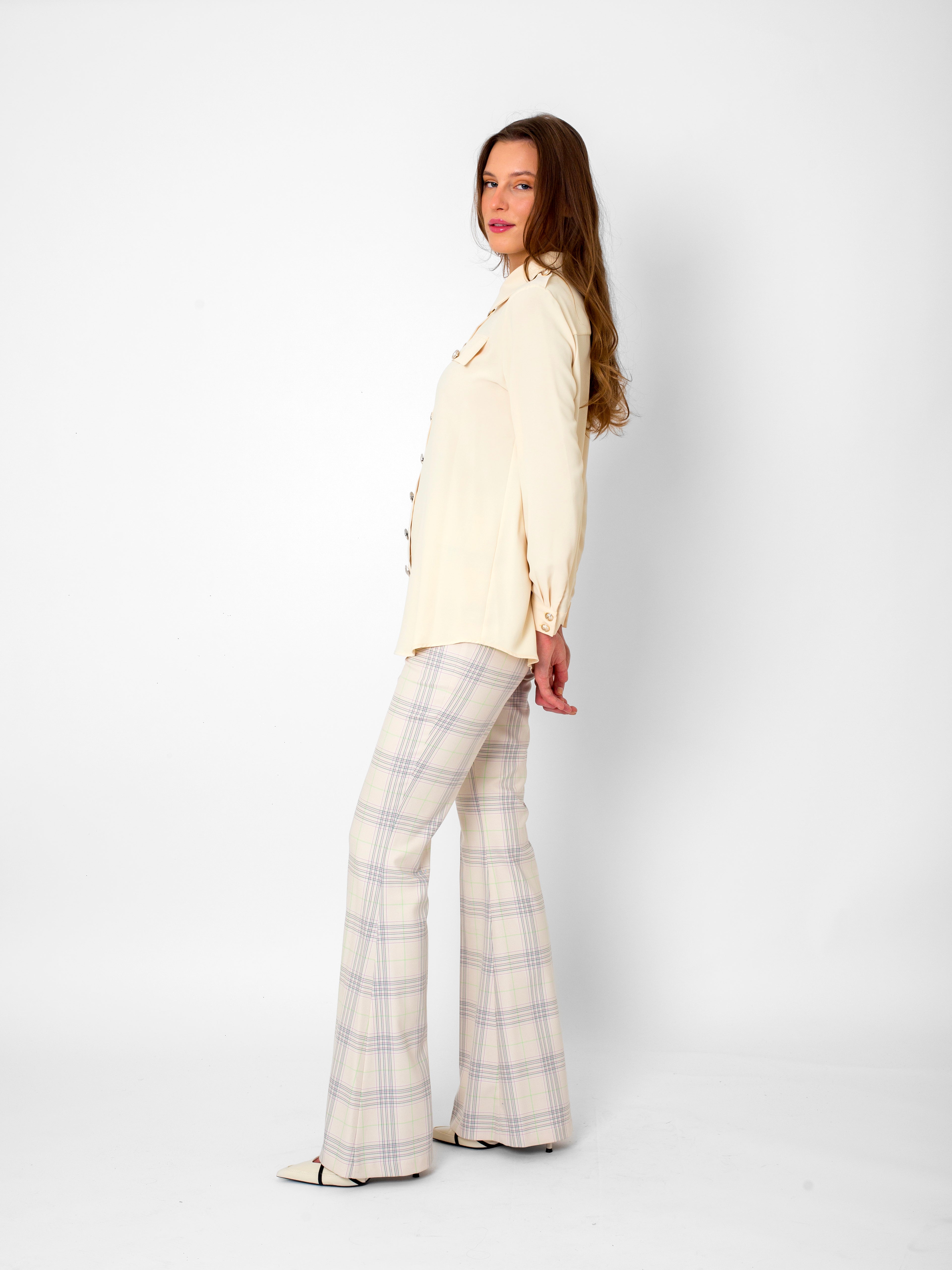 Gömlek Yaka Önü Düğme Detaylı Cep Aksesuarlı Bluz