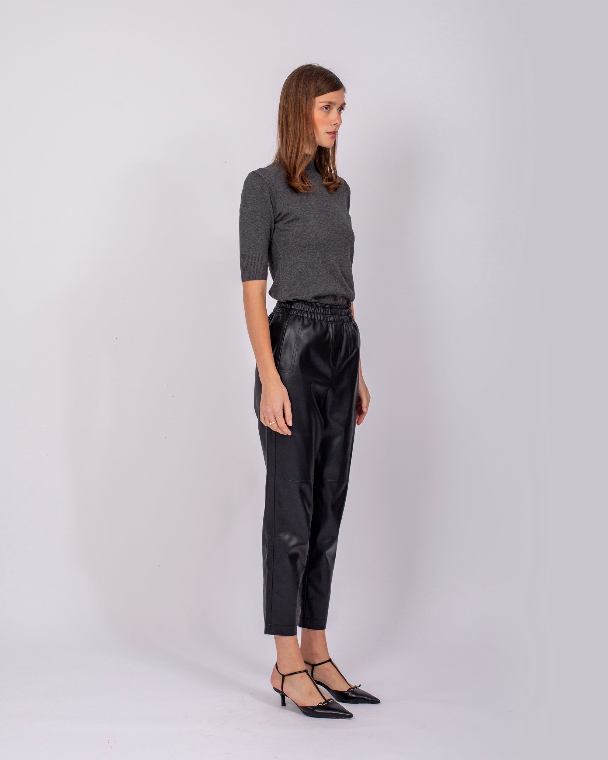 Yarım Boğaz Triko Kazak