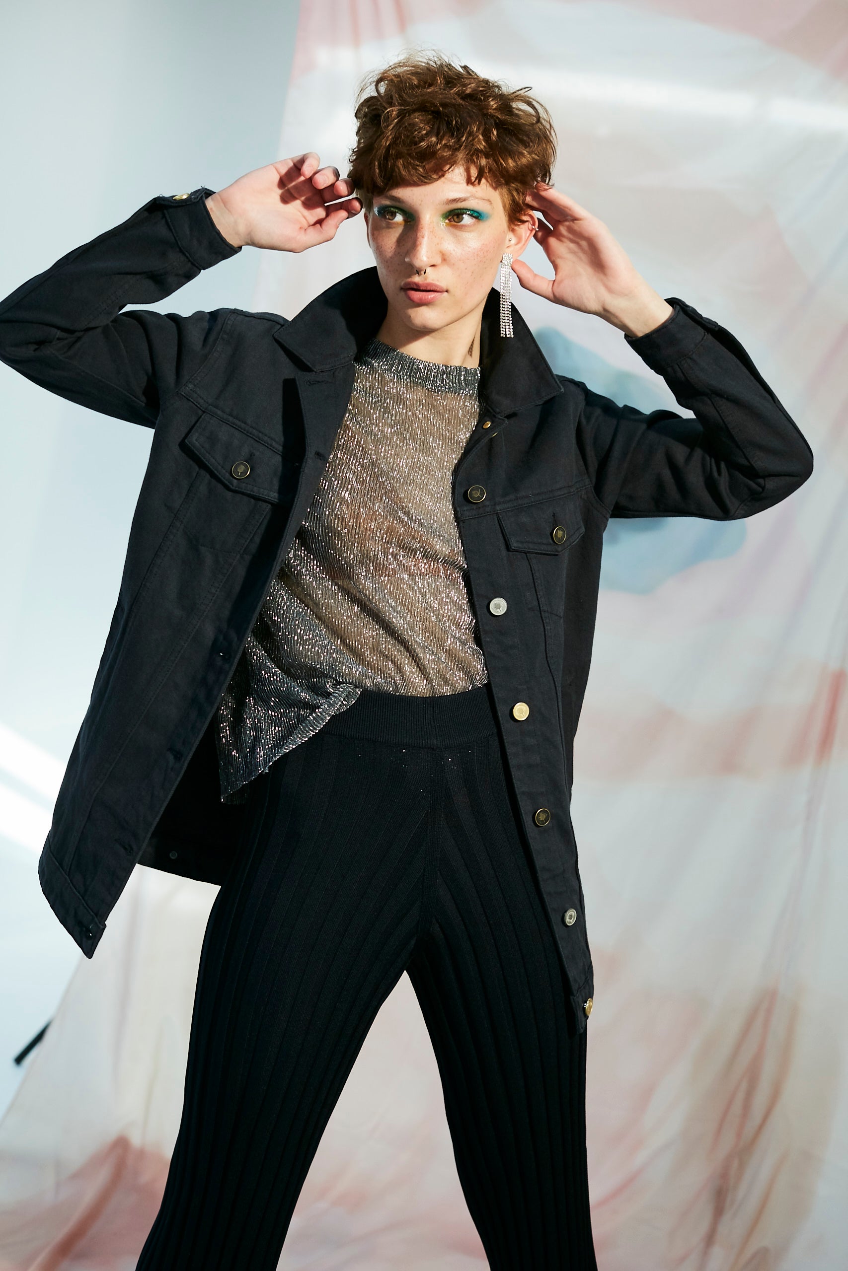 Arka Geometrik Nakış İşlemeli Uzun Ceket