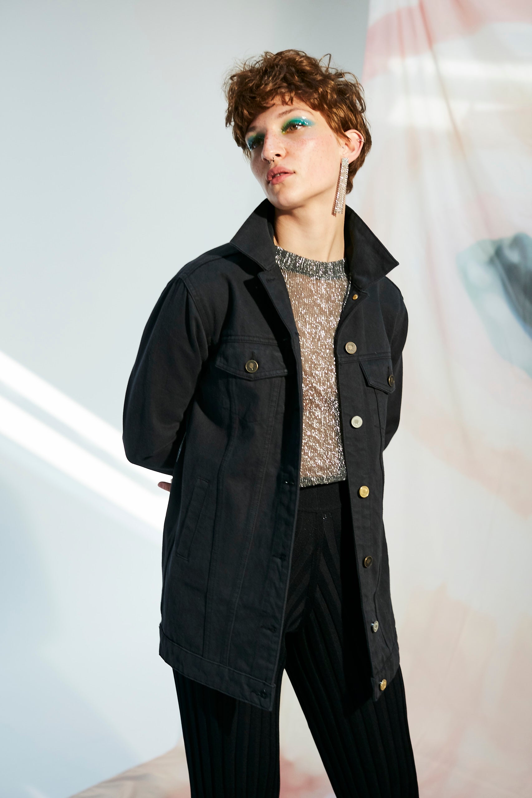 Arka Geometrik Nakış İşlemeli Uzun Ceket