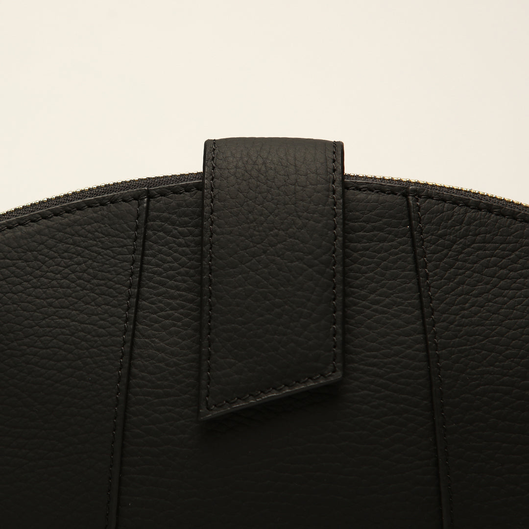 Pari Siyah Çanta