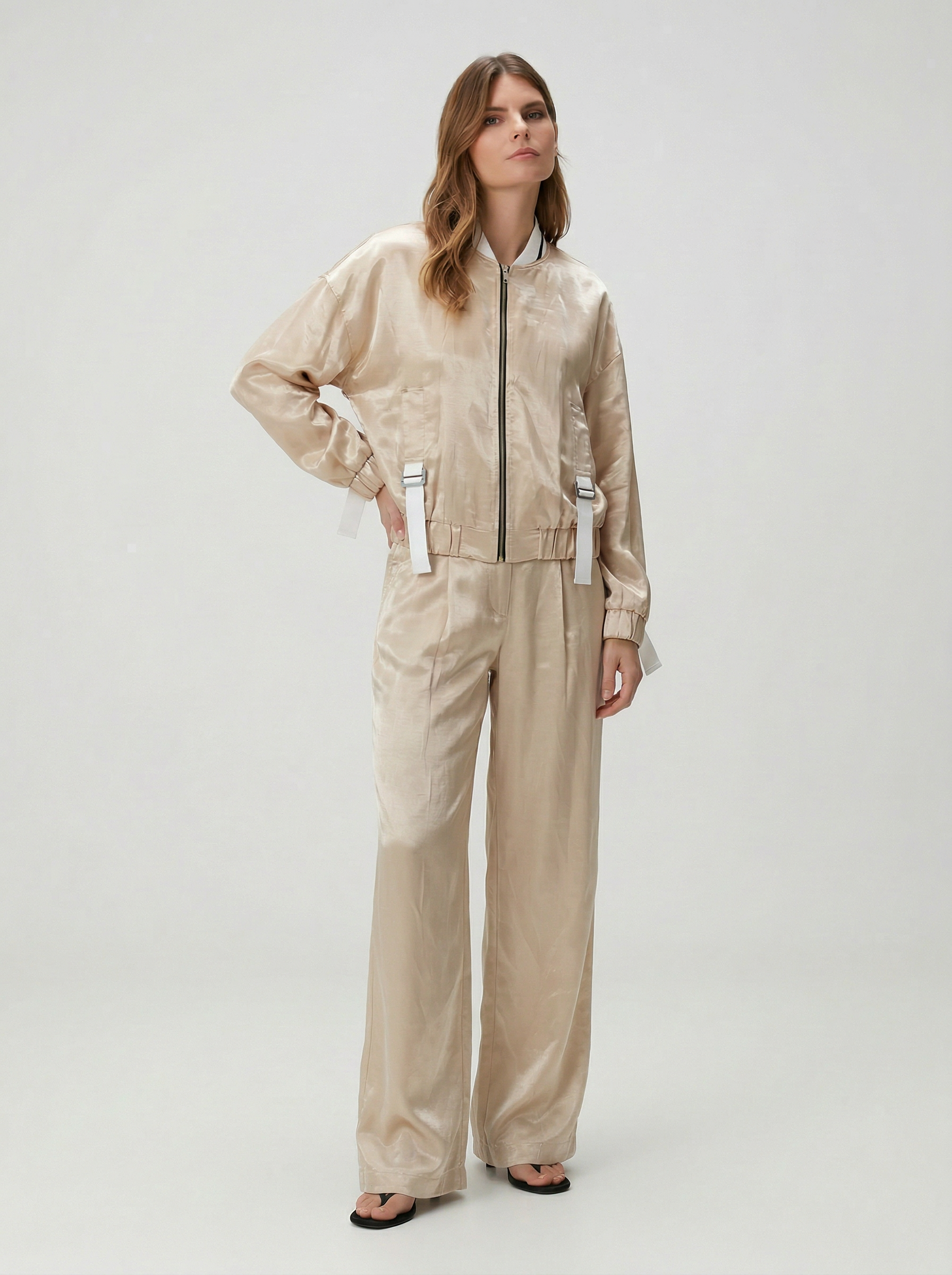 Yakası Ribanalı Önü Fermuarlı Ceket-Düğme Detaylı Pantolon Takım